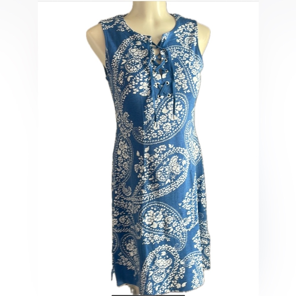 Chaps Blue and White sleeveless 100%  cotton dress .